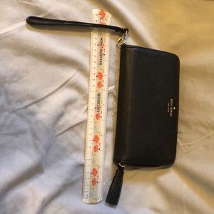 Authentic Kate Spade Wristlet